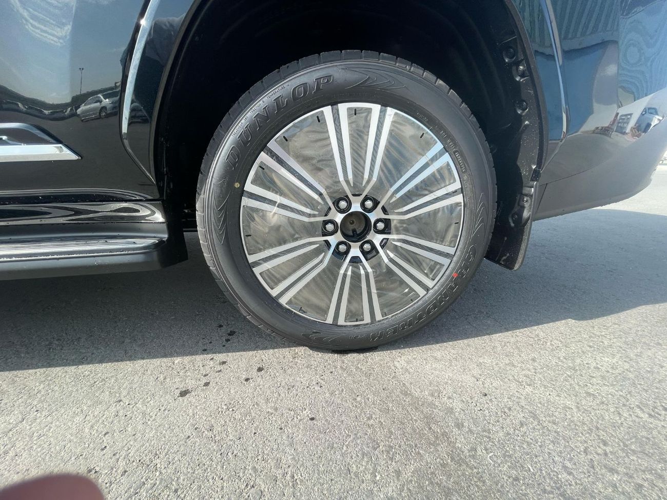 Lexus LX 600 Signature 3.5L FULL 25 SPEAKERS