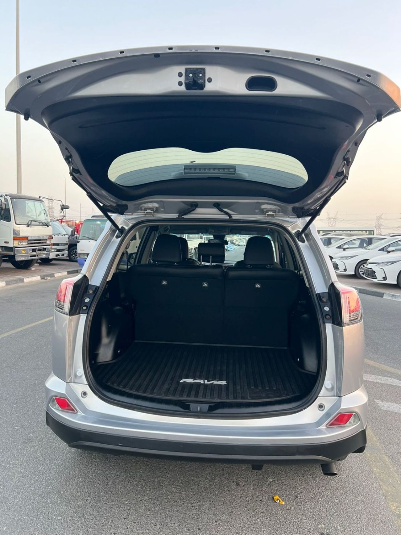 تويوتا راف ٤ 2017 Toyota Rav4 LE 2.5L V4 Mid Option - 4x4 AWD - Leather Seats -