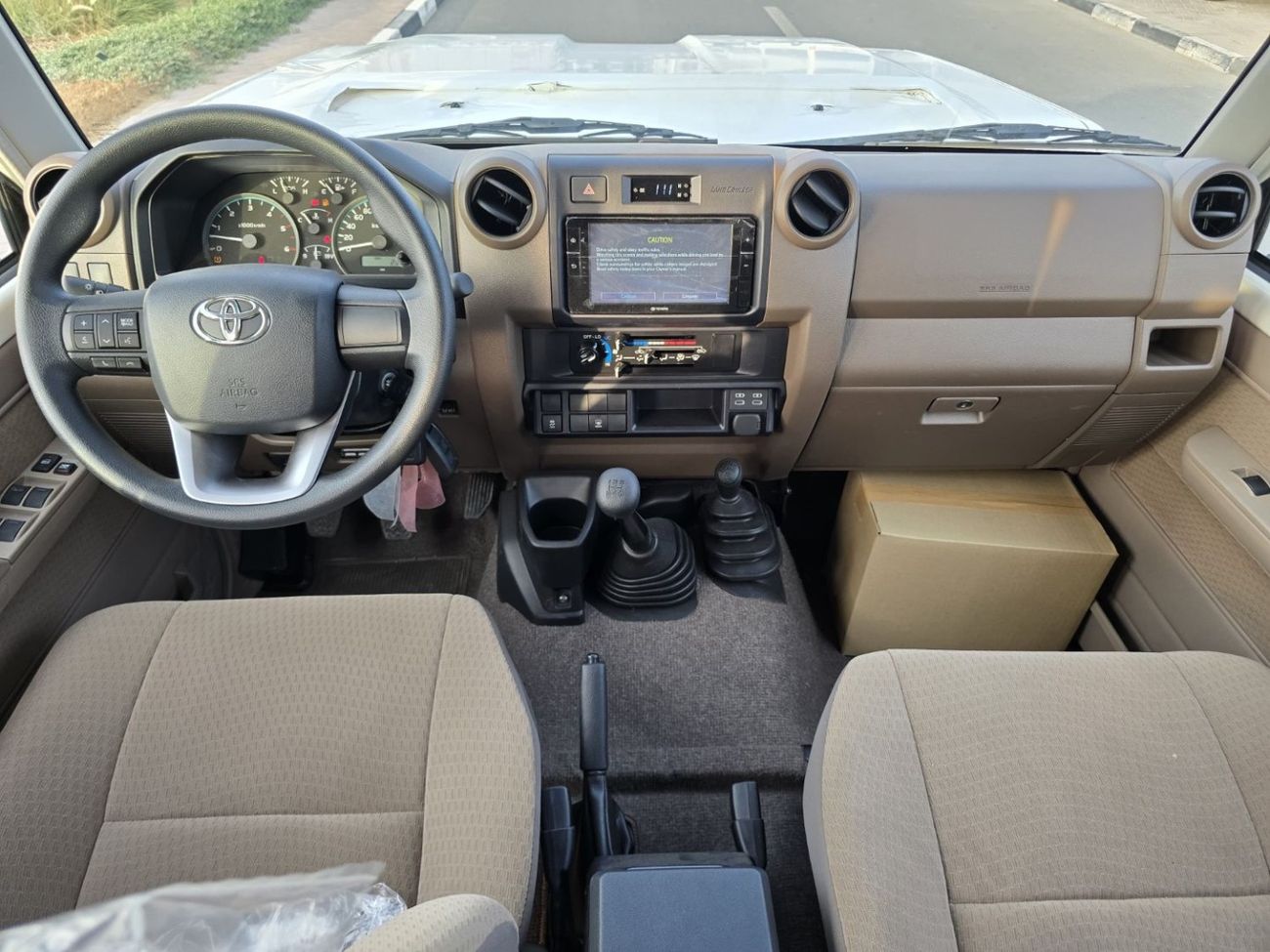 Toyota Land Cruiser 70 2024 LC76 4.5L V8 Diesel MT