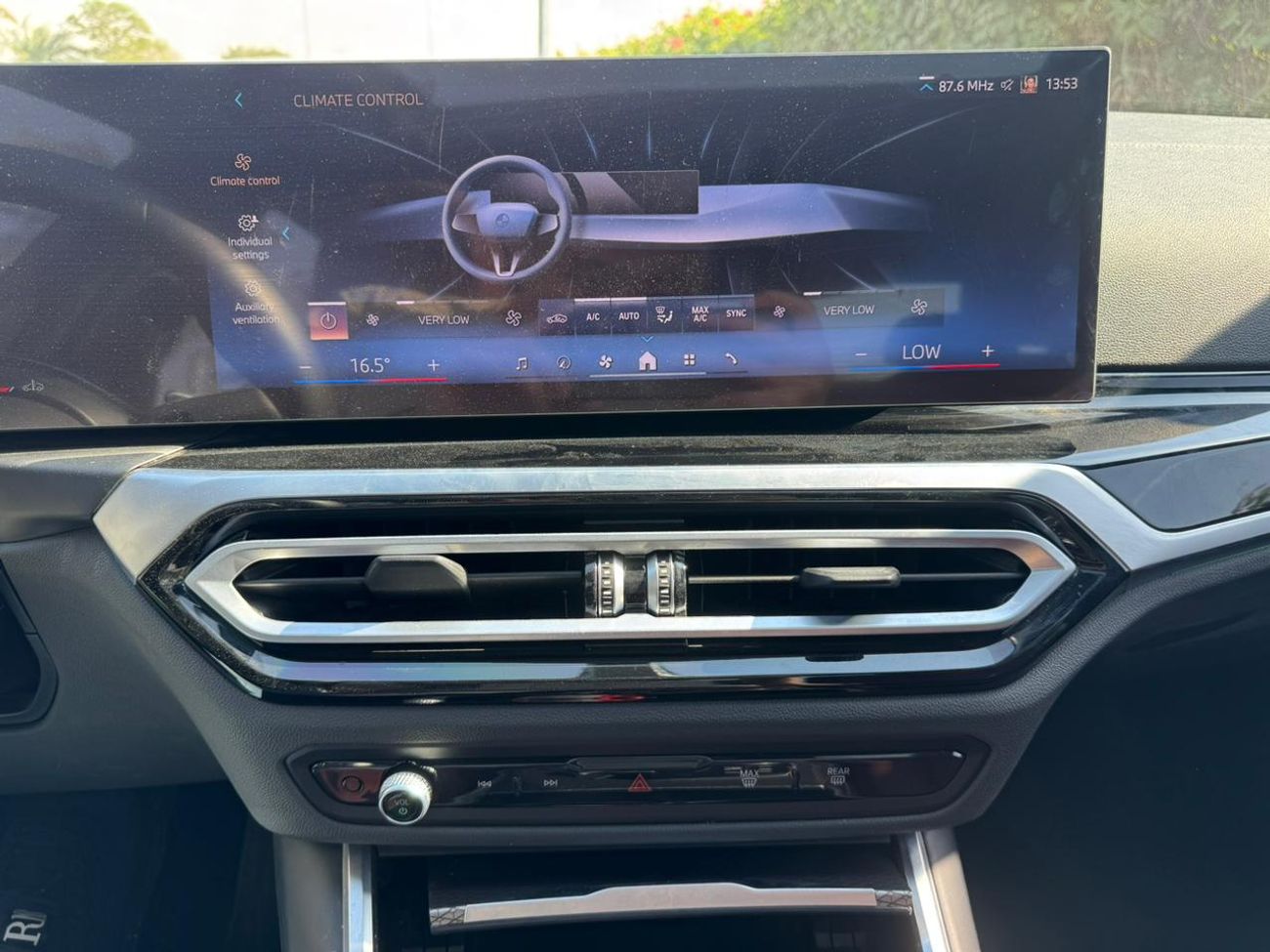 بي أم دبليو 325i