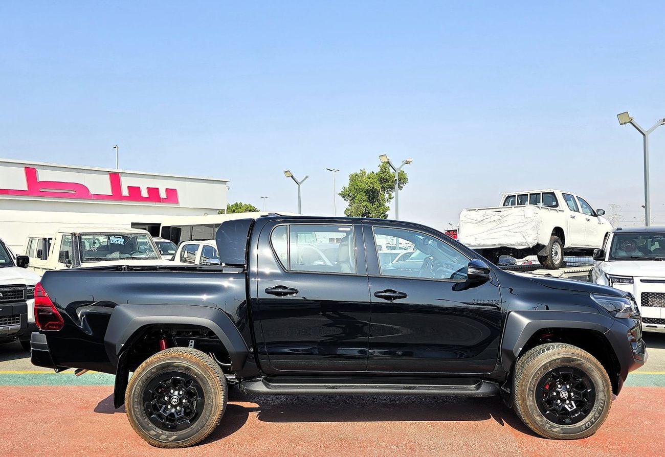 تويوتا هيلوكس GR Sport 2.8L