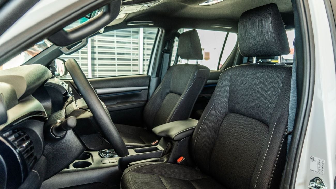 تويوتا هيلوكس ADVENTURE | D/C | 4WD | 4.0 | A/T | 2025