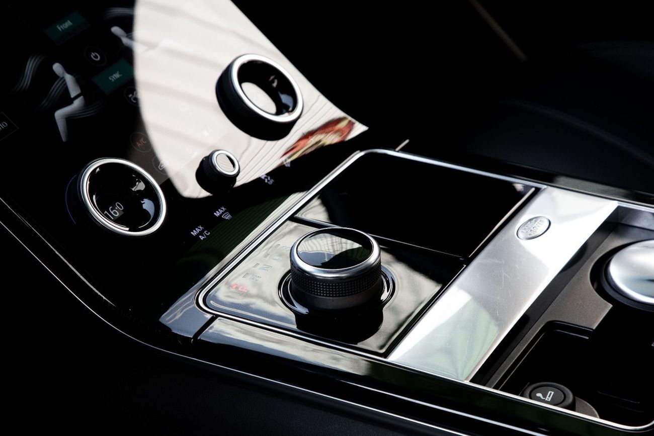 Land Rover Range Rover Velar R dynamic | 2,996 P.M  | 0% Downpayment | Agency Service!