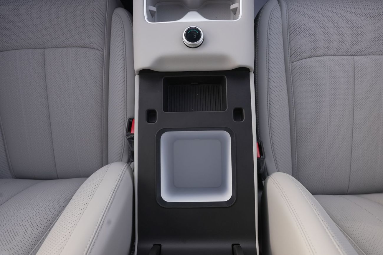 بي واي دي ليوبارد تيتانيوم 7 BYD Formula Leopard Titanium 7 2025  190KM 4WD Ultra Edition