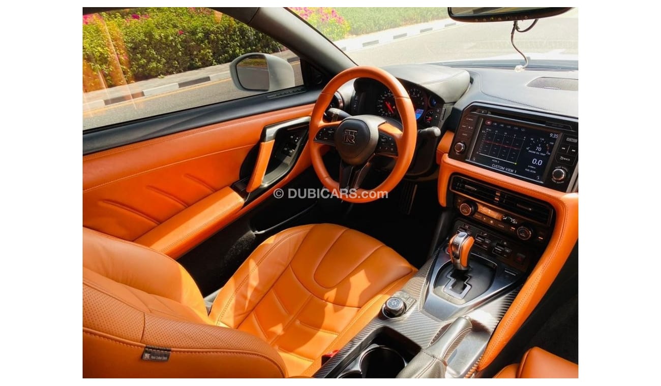 Nissan GTR Std Nissan GT-R 2018 import American perfect condition