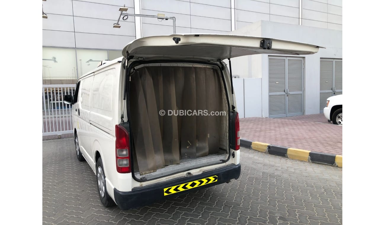 Toyota Hiace GCC VAN CHILLER