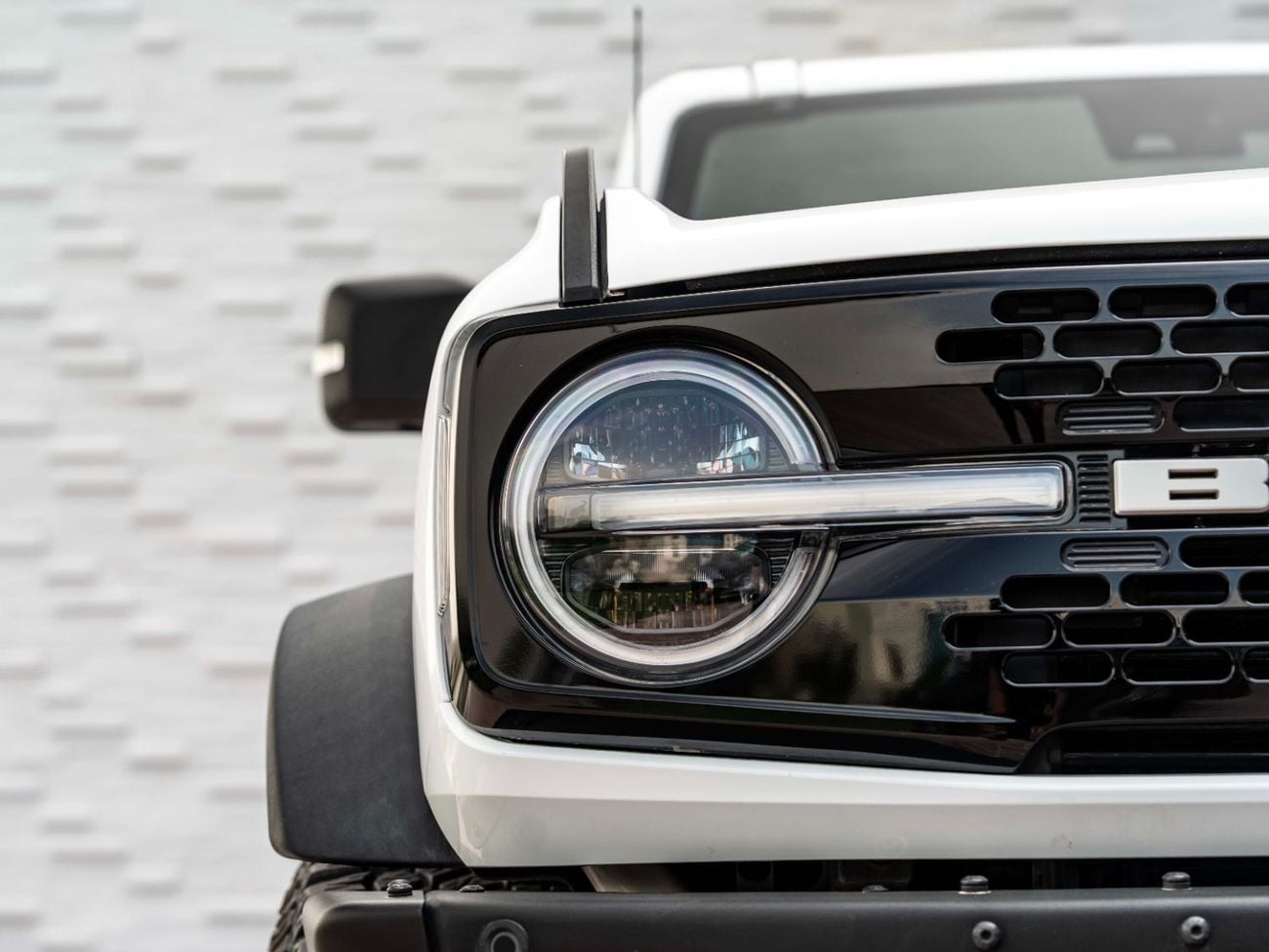 فورد برونكو Wildtrak 2.7L (4 Seater)