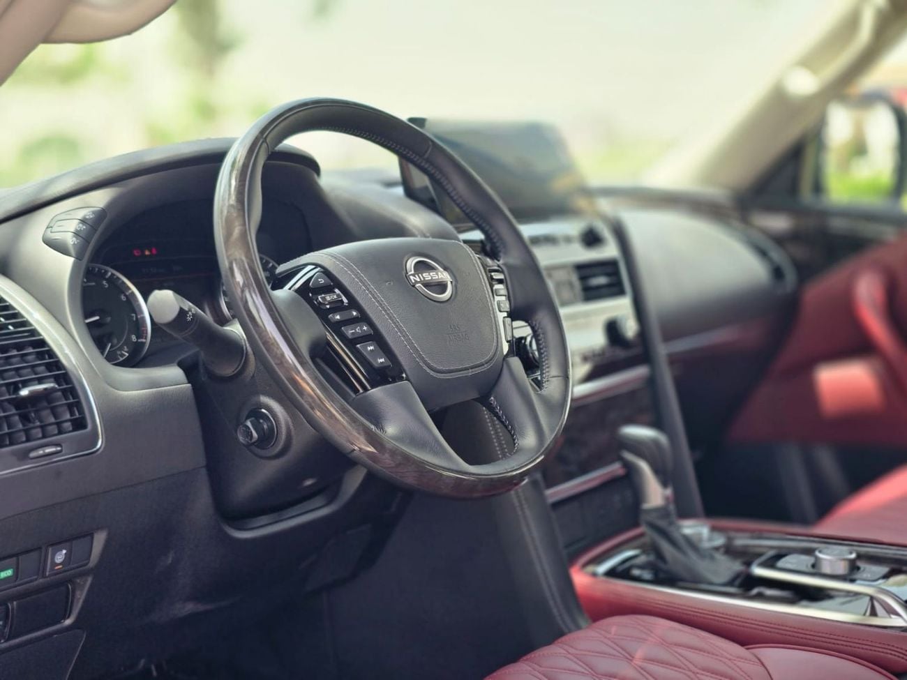 نيسان باترول LE Platinum 5.6L