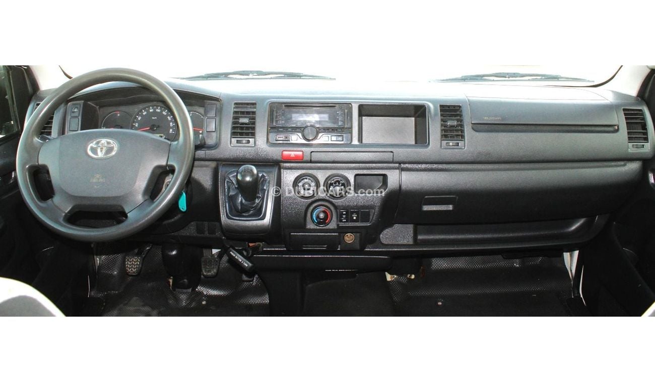 Toyota Hiace GL - High Roof LWB Toyota Hiace 2016 GCC High Roof, in excellent condition