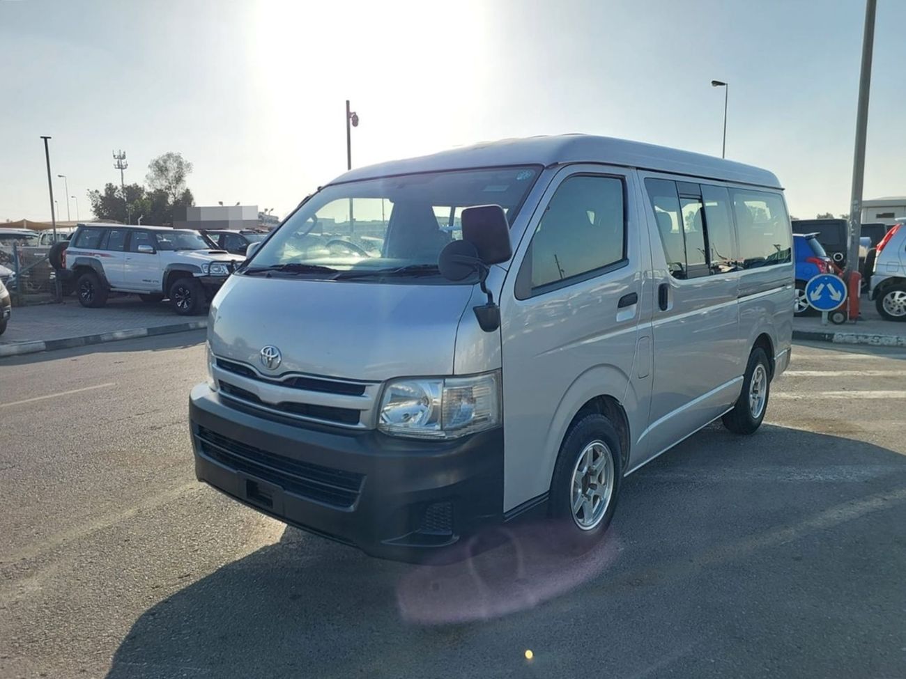 Toyota Hiace TOYOTA HIACE COMMUTER VAN RHD 2013 MODEL 2.7 L PETROL AUTOMATIC(PM32888)