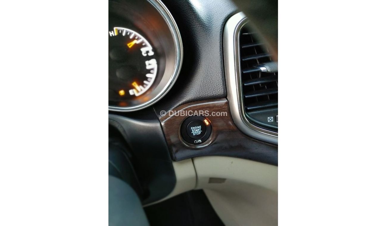 Jeep Grand Cherokee Laredo