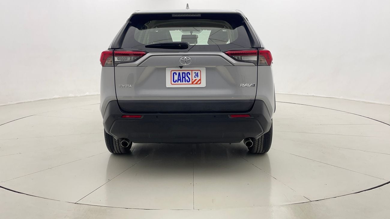 تويوتا راف ٤ EX 2.5 | بدون دفعة مقدمة | اختبار القيادة في المنزل