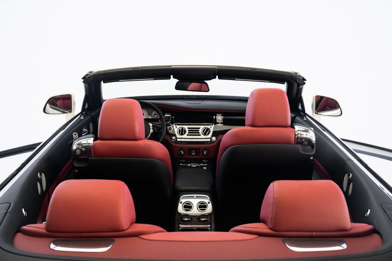 رولز رويس داون Rolls Royce Dawn