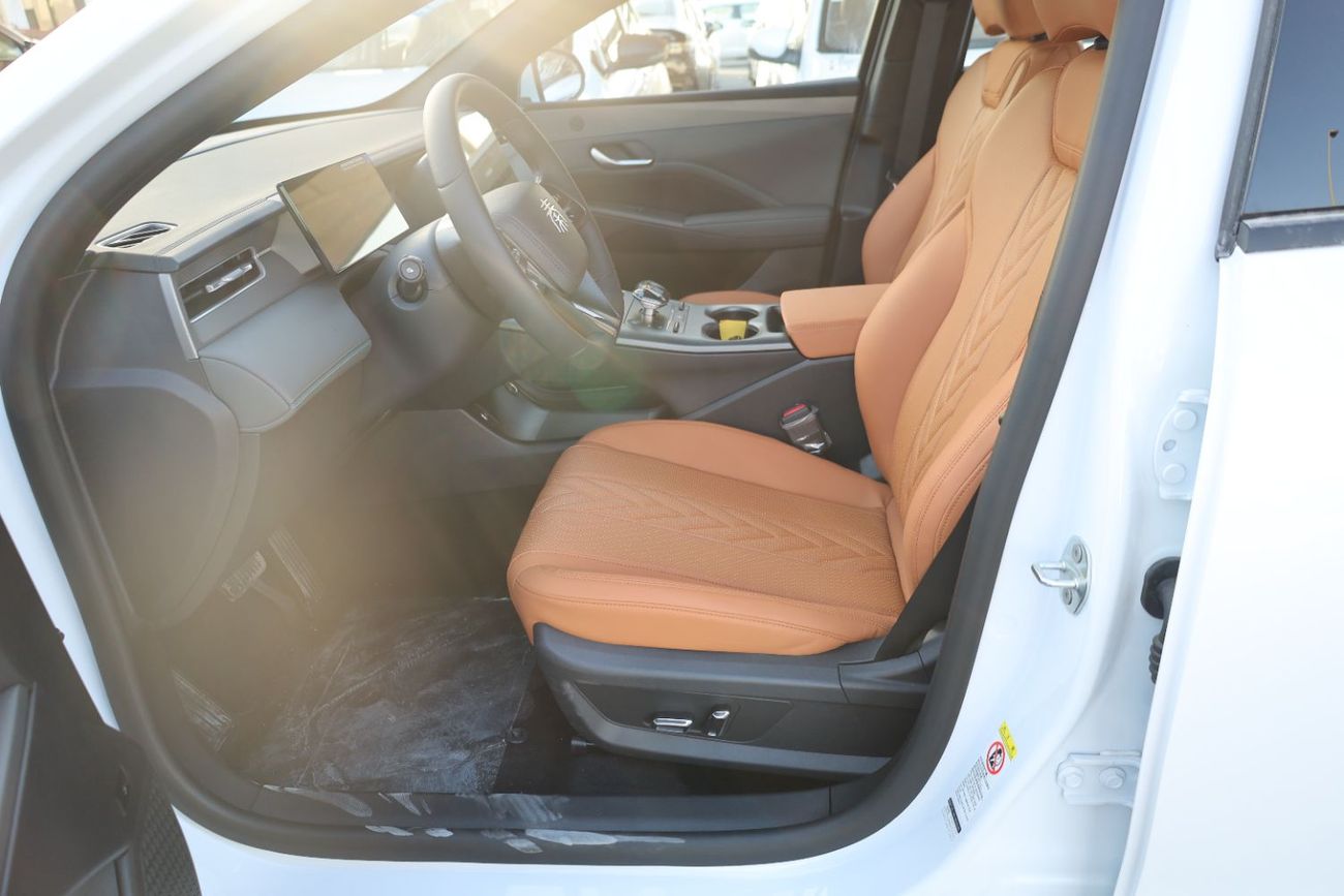 BYD QIN PLUS 1.5L AT HYBRID 55KM Leading With 360 Cam + Driver Power seat 2025 Model only for EXPORT
