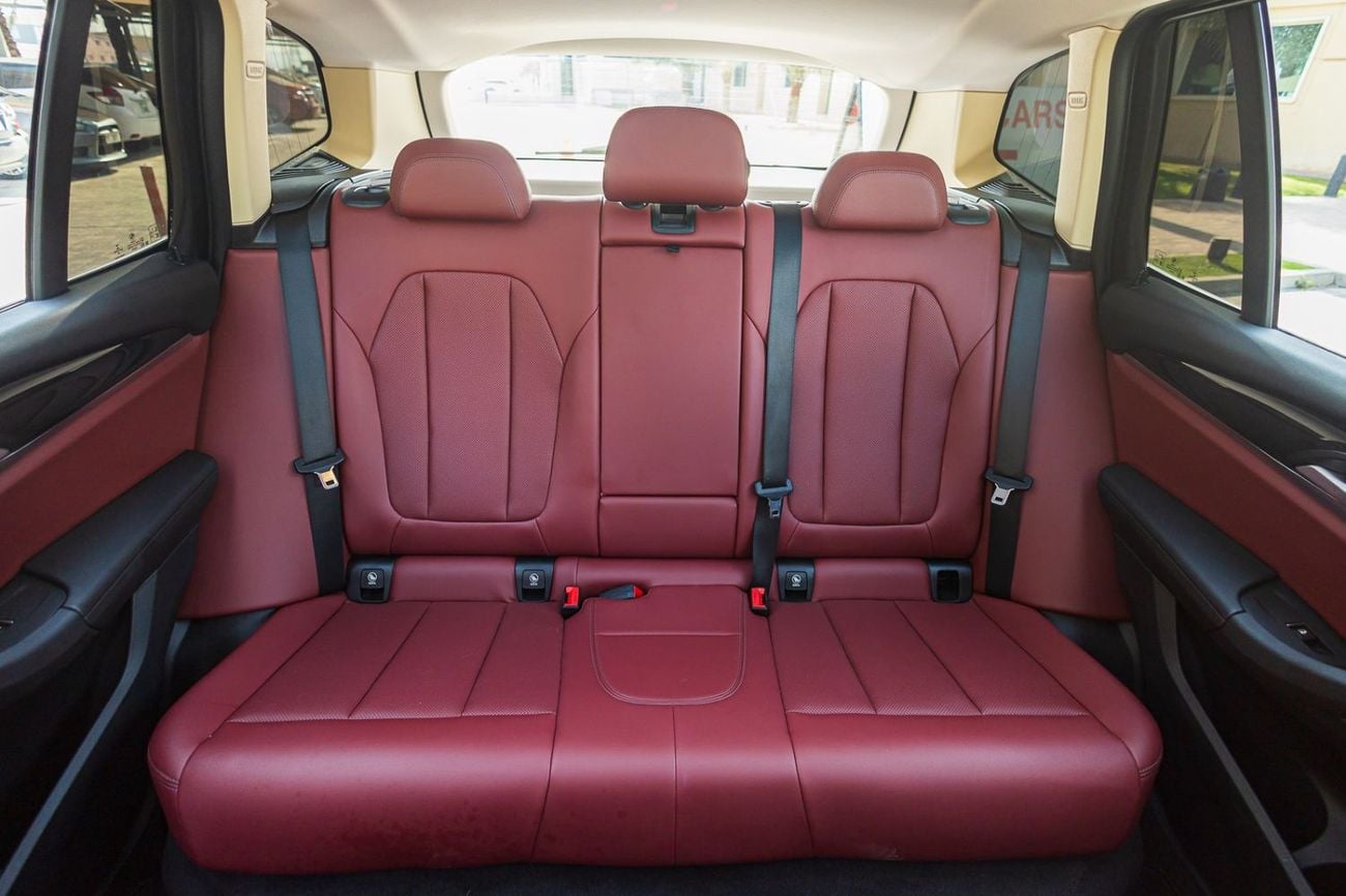 BMW X3 xDrive 30i Exclusive 2.0L BMW X3 xDrive30i 2022 GCC | Warranty
