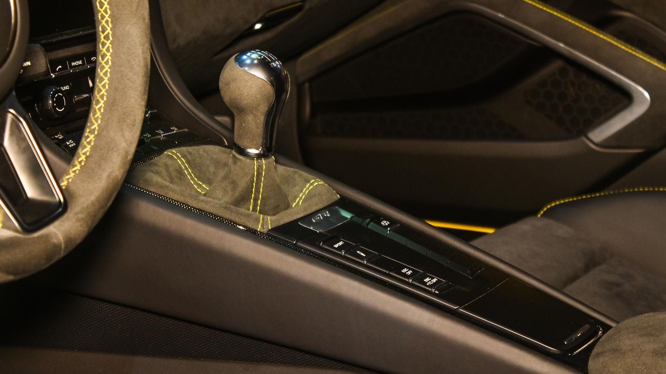 بورش كايمان 718 GT4