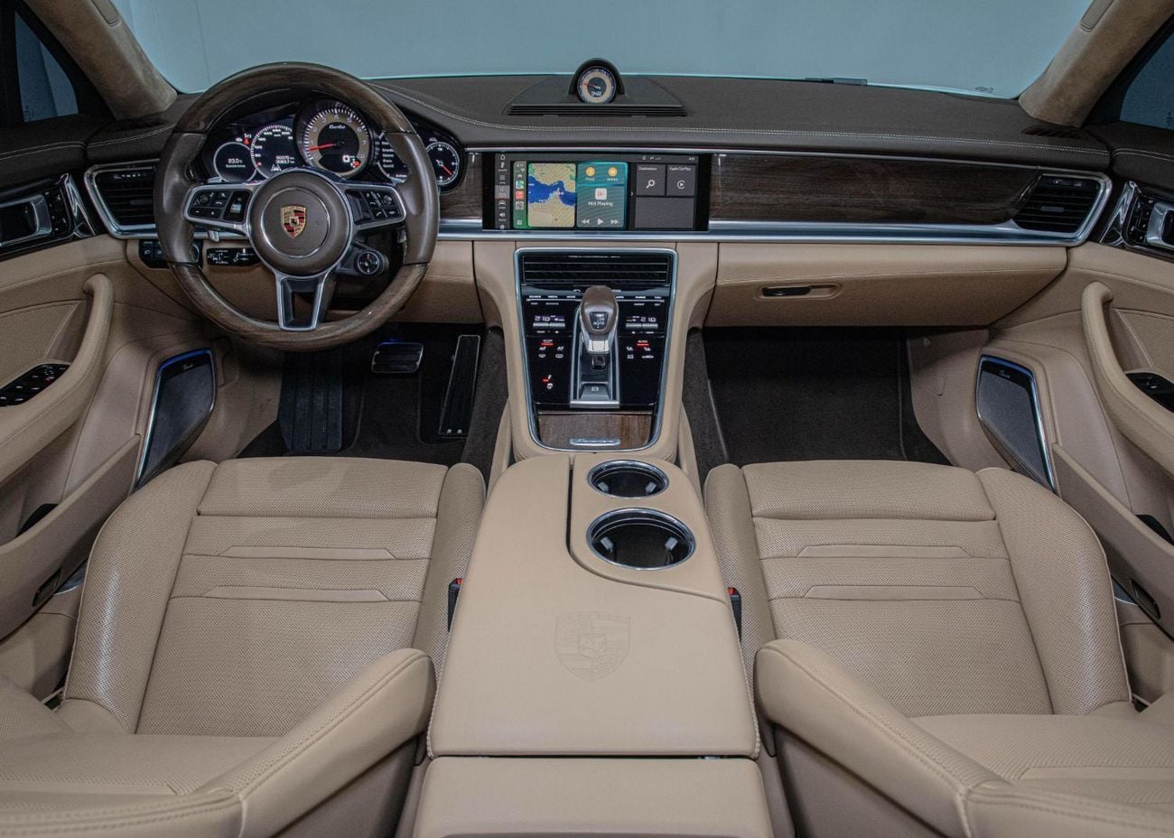 Porsche Panamera Turbo Sport Turismo 4.0L AWD Sport Turismo • 550 BHP • Warranty + Service Contract Available • GCC