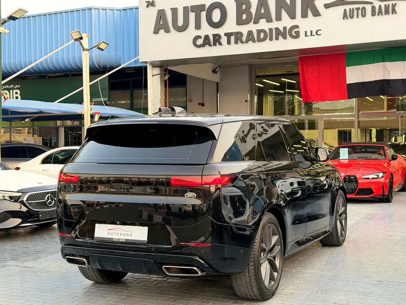 Land Rover Range Rover Sport P400 HSE DYNAMIC GCC