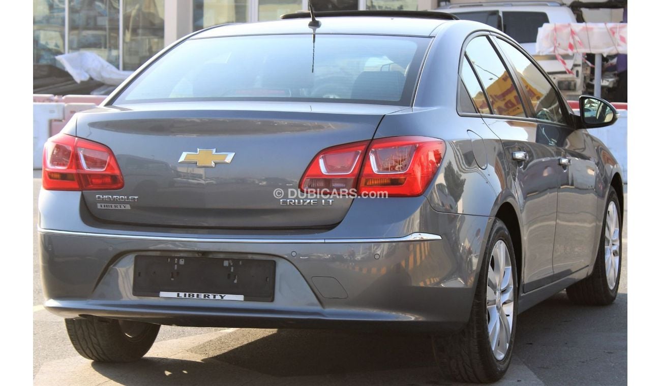 شيفروليه كروز LT شيفروليه كروز 2016 خليجي بحالة ممتازة فل أوبشن بلدون حوادث