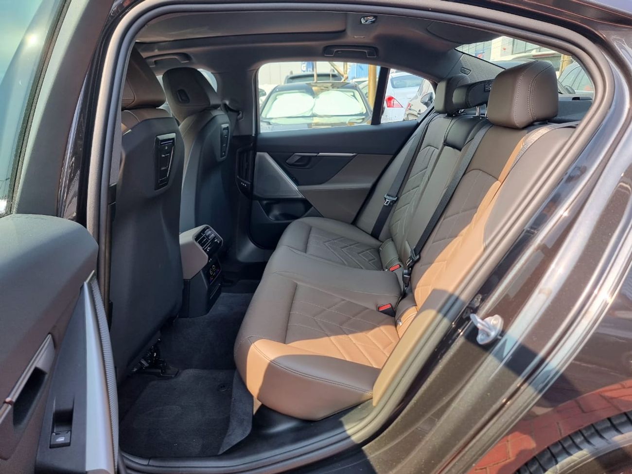 BMW 520i Executive 1.6L Warranty & Service 2024 GCC