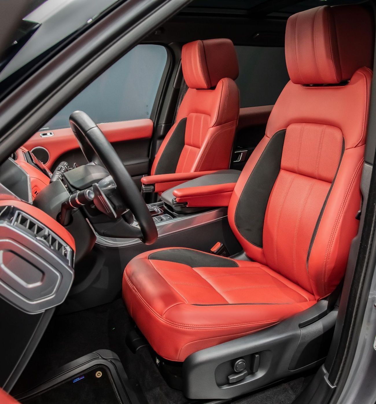 لاند روفر رينج روفر سبورت 5,895x60 • 0% DP • 2022 Range Rover Sport P400e HSE (PHEV)• Land Rover Warranty/Service Contract