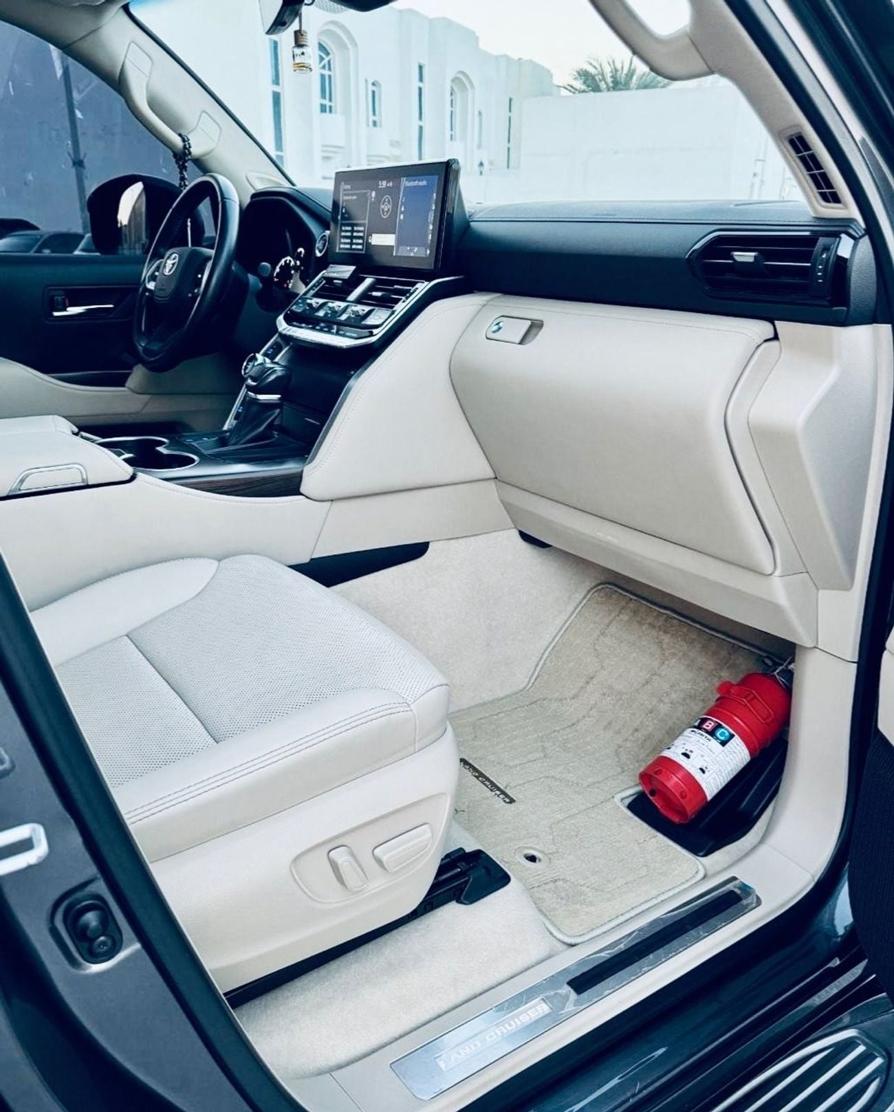 Toyota Land Cruiser GXR