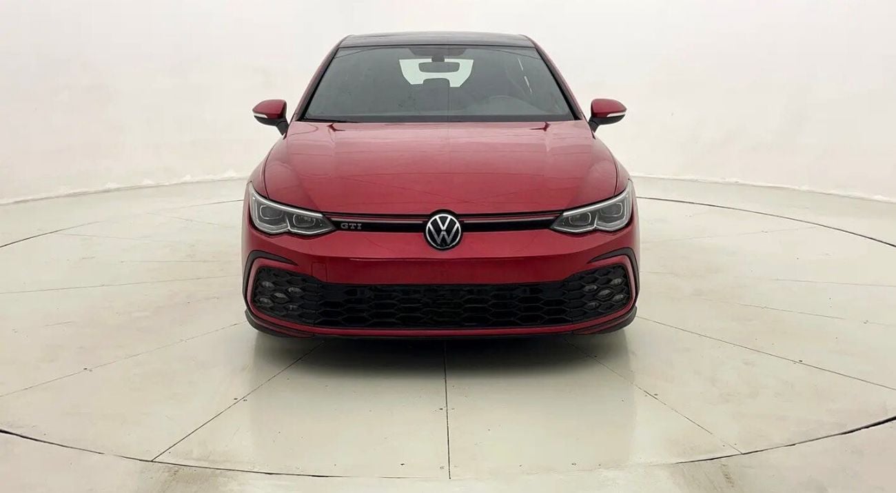 فولكس واجن جولف GTI