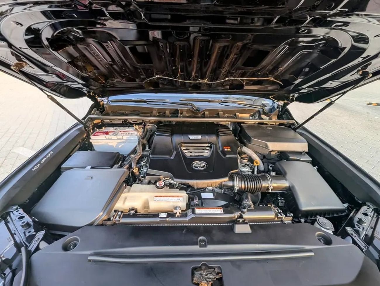 Toyota Land Cruiser GXR DIESEL GCC Specs Full option Twin Turbo
