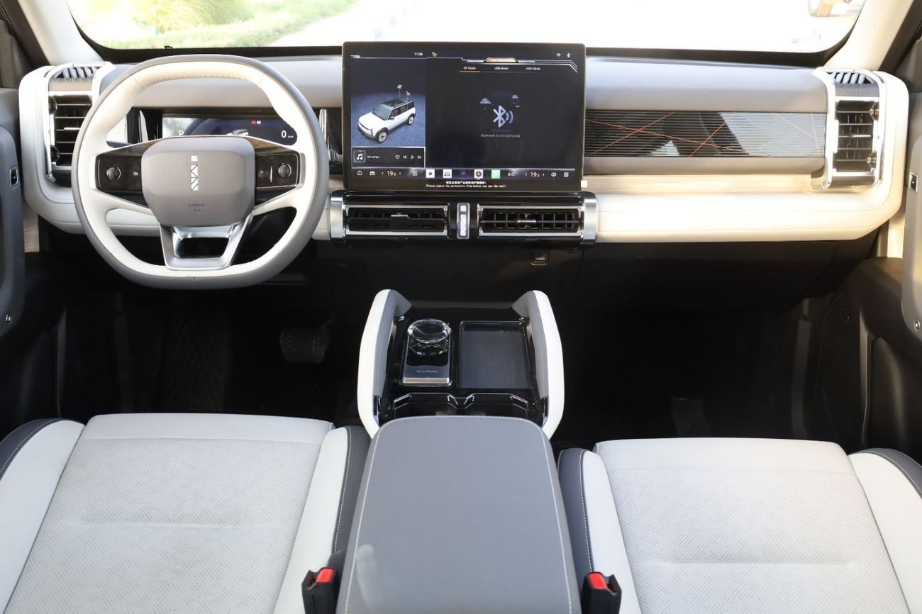 Chery iCar 03 CHERY_iCAR_eQ3_MODEL_2024_RANGE_472KM_AVAILABLE_SILVER_GREEN