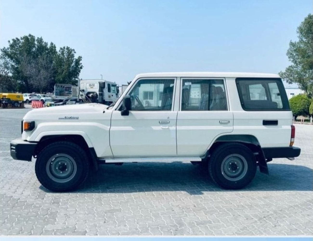Toyota Land Cruiser 70 76 4.2L DIESEL 6 CYLINDER MANUAL TRANSMISSION ( ONLY FOR AFRICA)