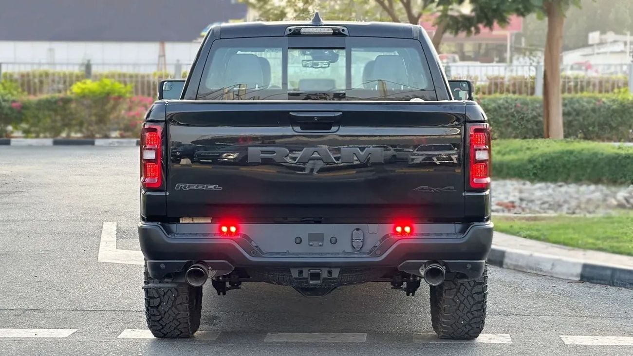 رام 1500 Rebel X 3.0L TT Crew Cab with Rambox {Export Only}