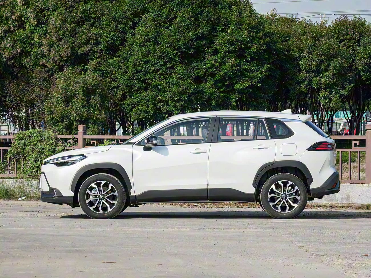 Toyota Frontlander 2.0