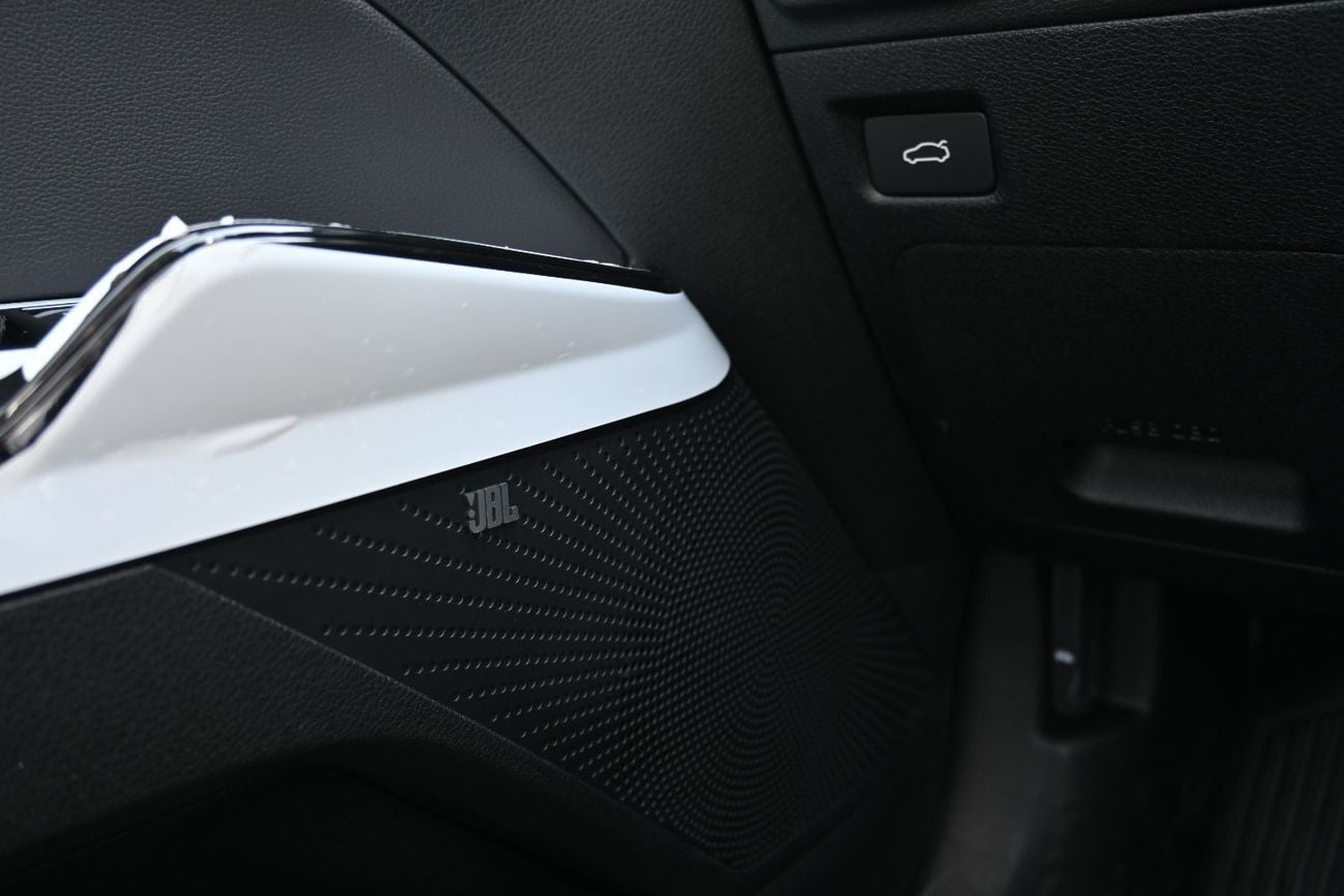 Kia K5 Kia K5 Premium 1.5L Turbo Petrol, Color White, Model 2025