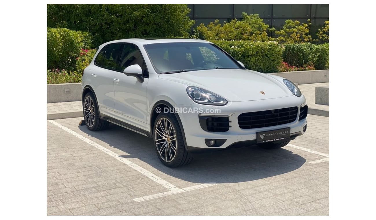 Porsche Cayenne Porsche Cayenne S  Panoramic  GCC 2016 Under Warranty