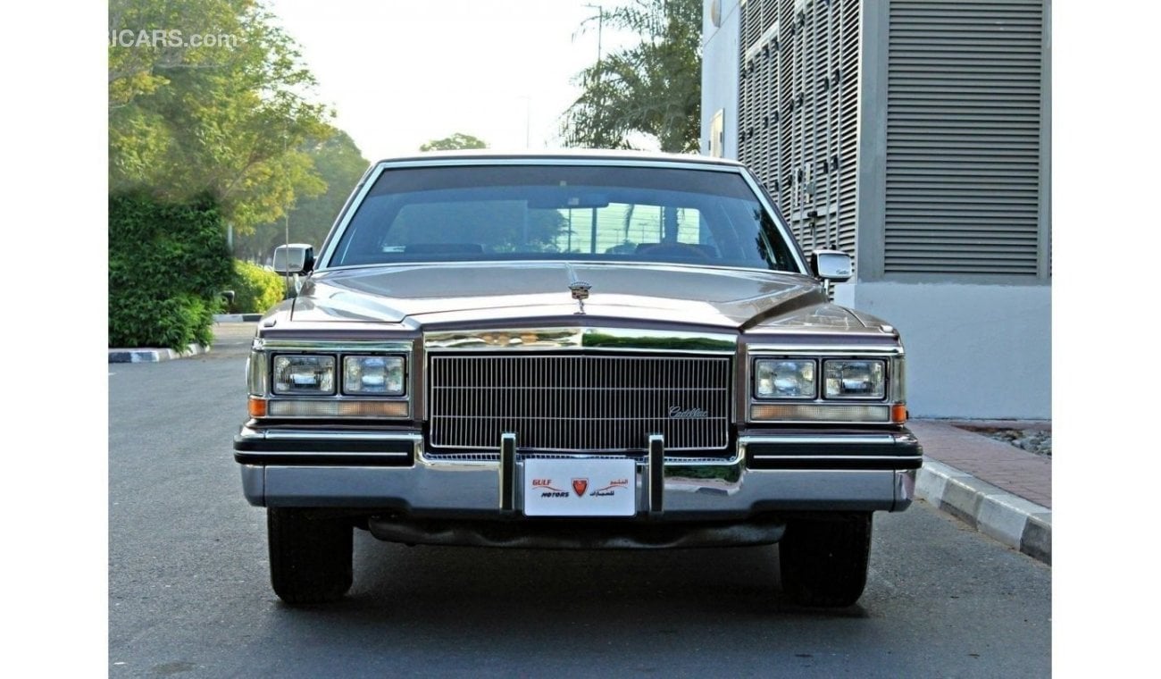 Cadillac Deville Sedan deVille 1983 - pristine condition - CLASSIC CAR