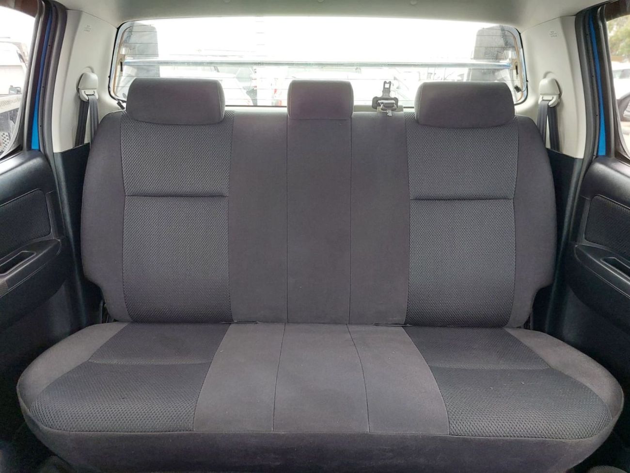 Toyota Hilux TOYOTA HILUX PICKUP RHD 2014 MODEL 3.0 L DIESEL AUTOMATIC(PM35882)