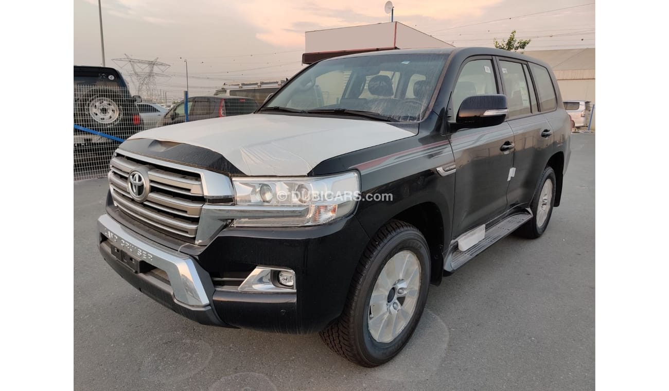 Toyota Land Cruiser LC200 GXR 4.6 V8 (Mid-Option)