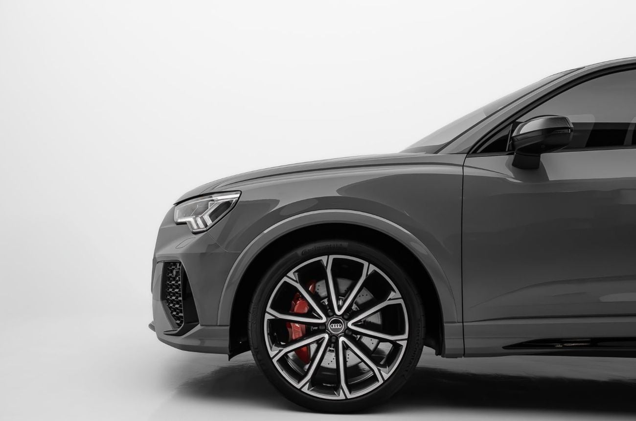 أودي RSQ3 STD
