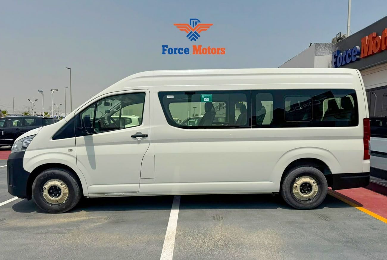 Toyota Hiace DX - Manual . Diesel . Bus . Rear Wheel Drive . 9+ Seats . 4 Doors