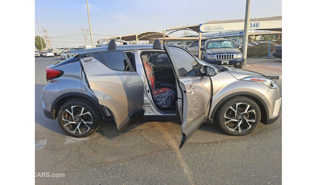 Toyota C-HR TOYOTA C H R CLEAN CAR