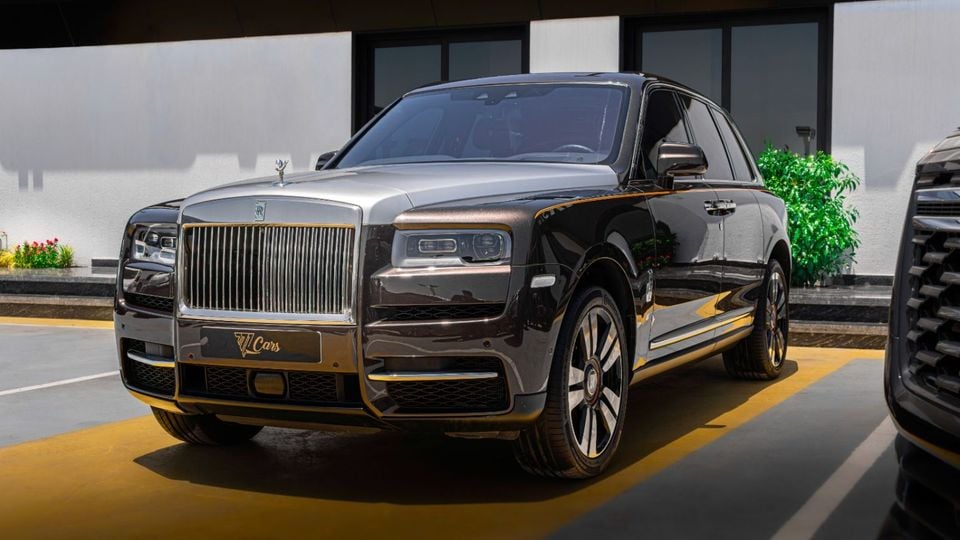 Rolls Royce Cullinan STD 2023 GCC 4 SEATS VIP DEALER WARRANTY AND SERVICES 2023