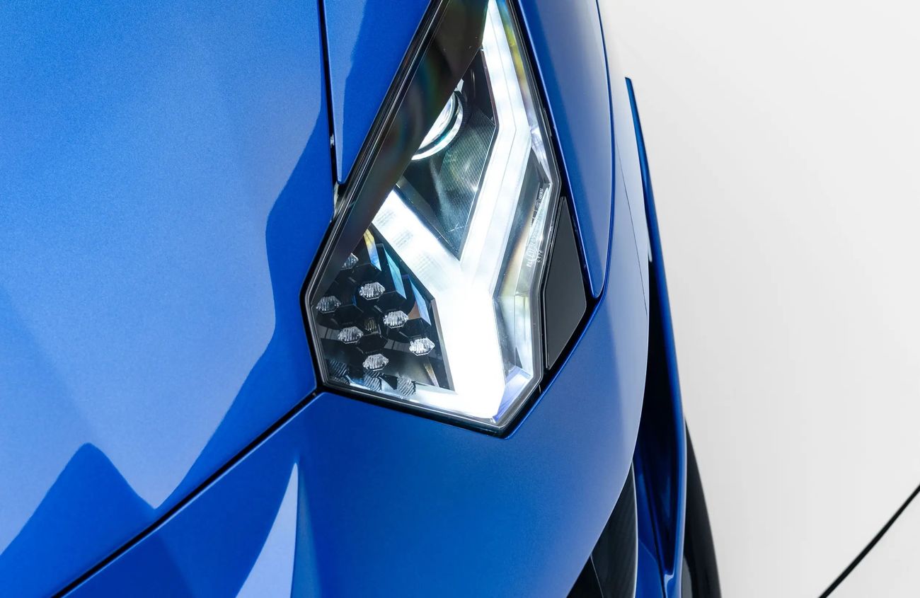 Lamborghini Aventador 6.5L V12 Naturally Aspirated Engine