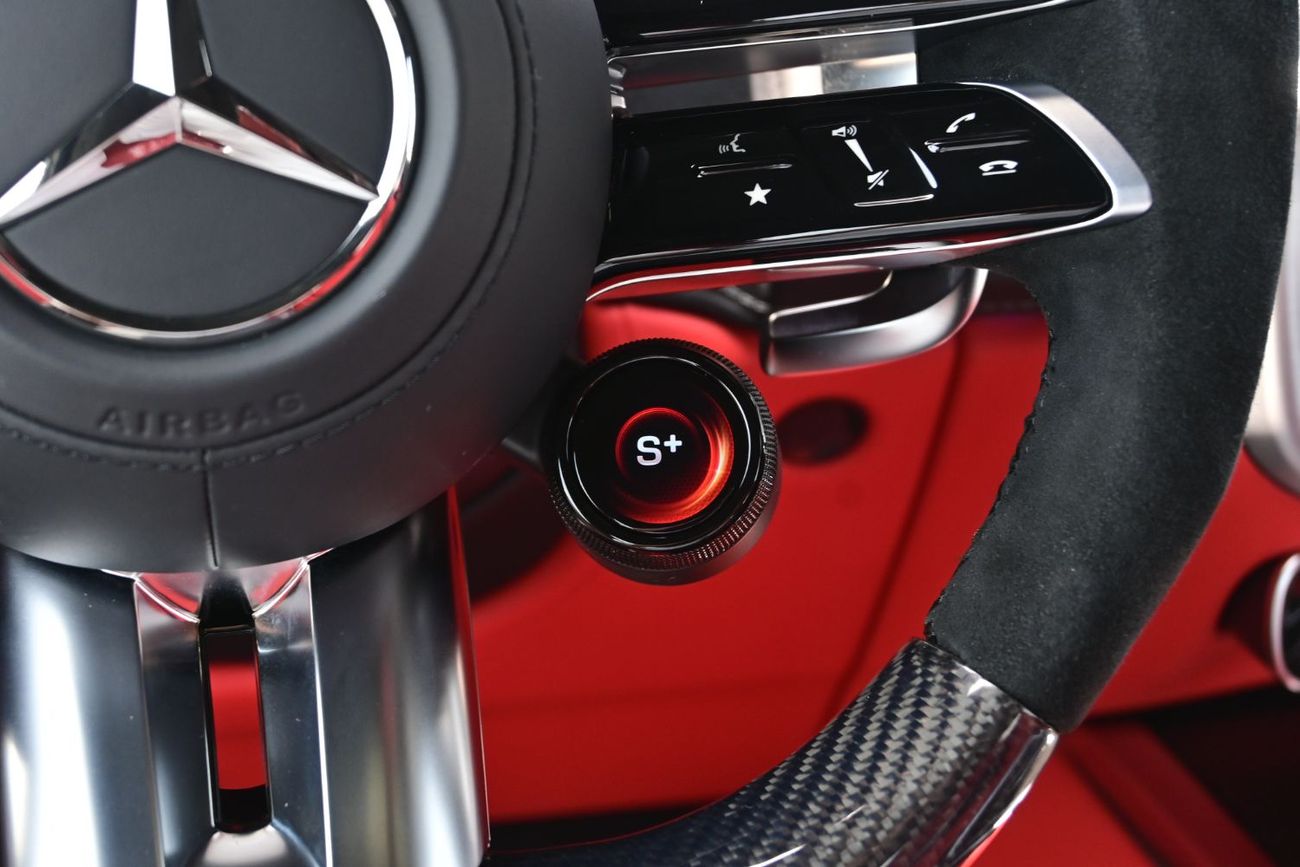 Mercedes-Benz G 63 AMG 4MATIC SUV Mercedes AMG G63, 4.0-litre Twin-Turbocharged Petrol V8 Engine