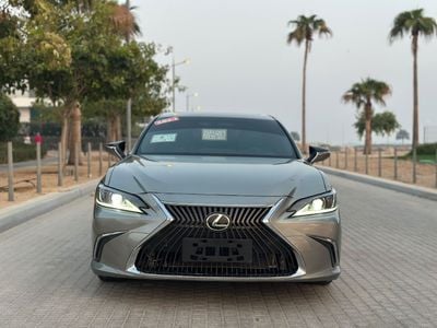 لكزس ES300h PREMIER