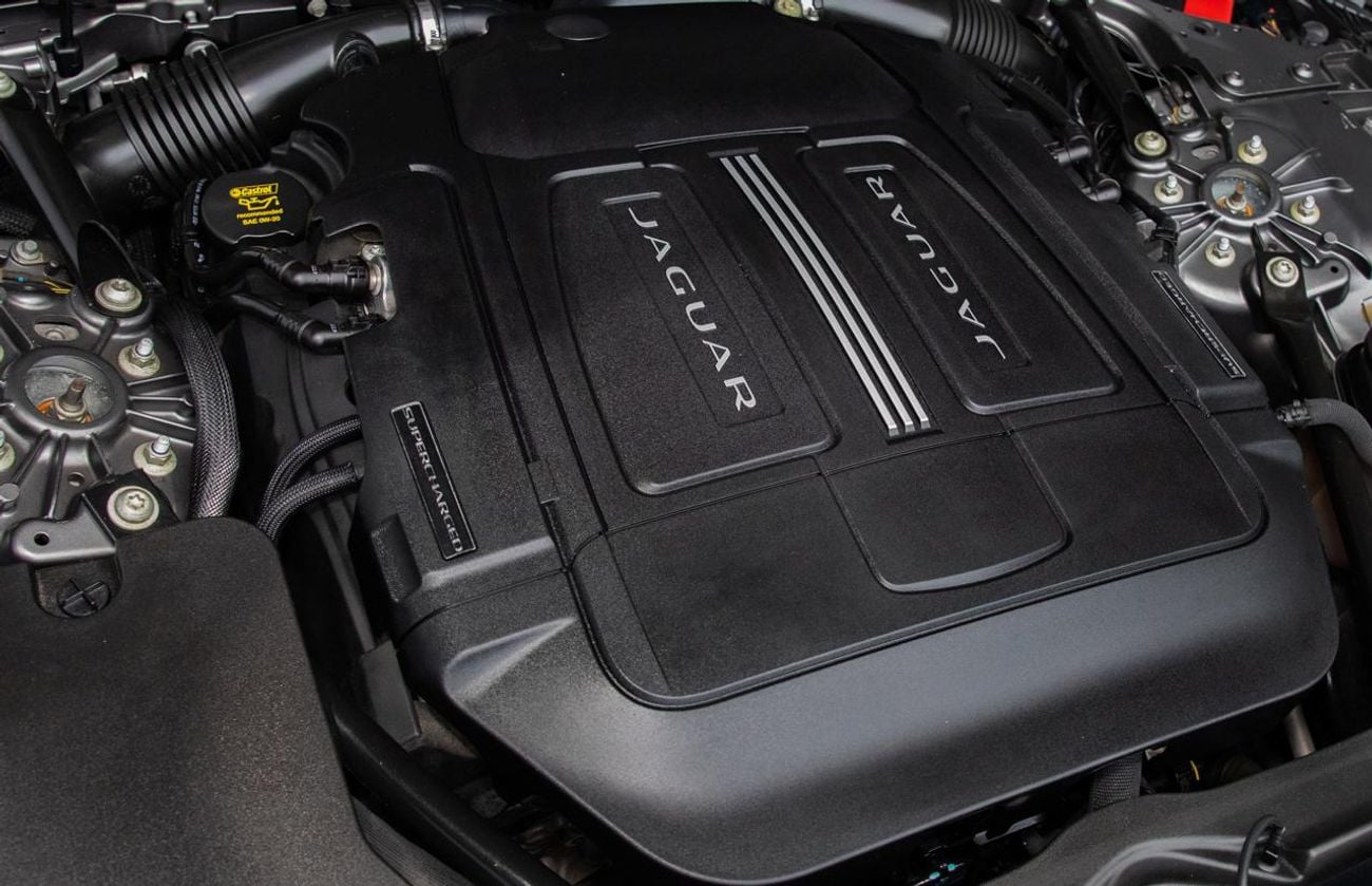 Jaguar F-TYPE STANDARD