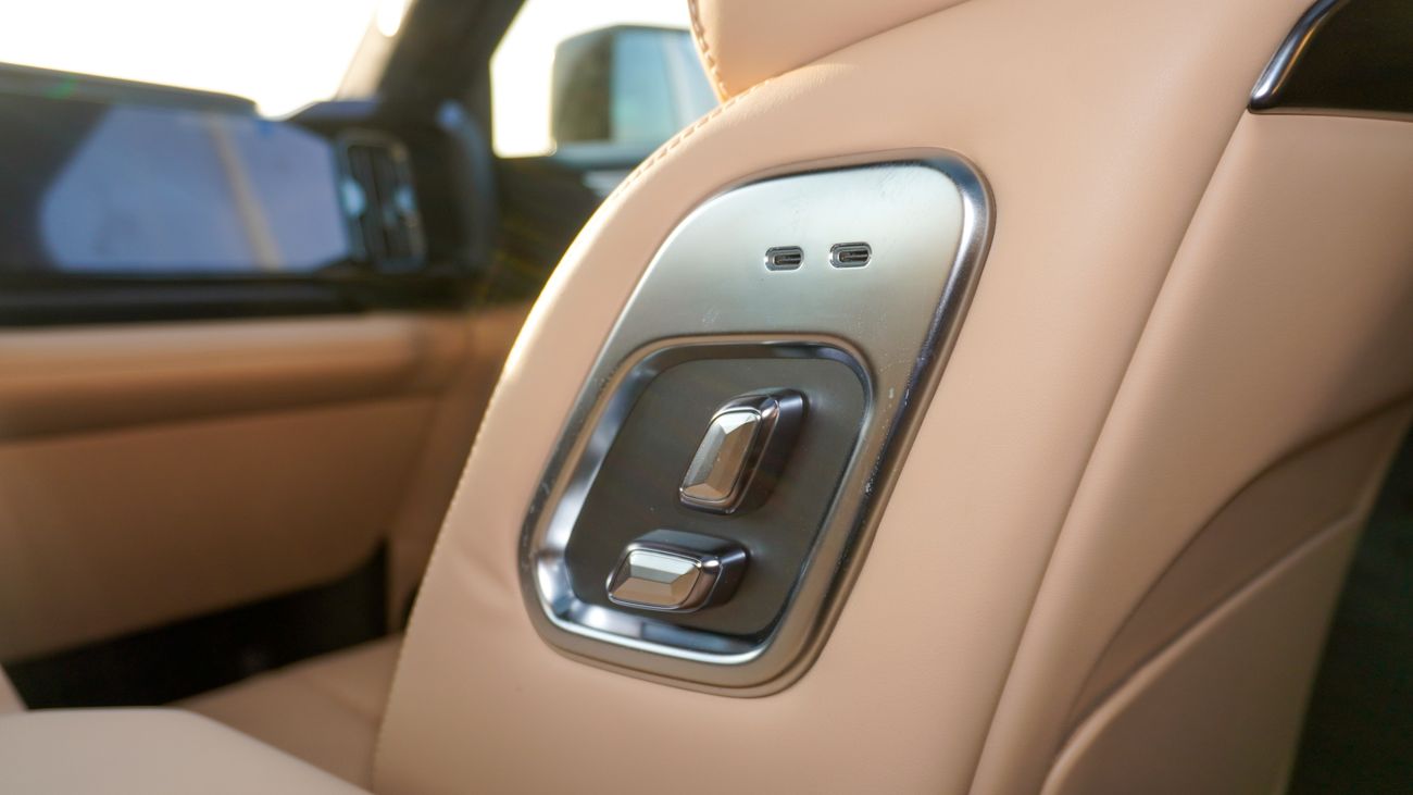 بي واي دي ليوبارد 8 Smart and Brave Flagship Edition (7 Seats)