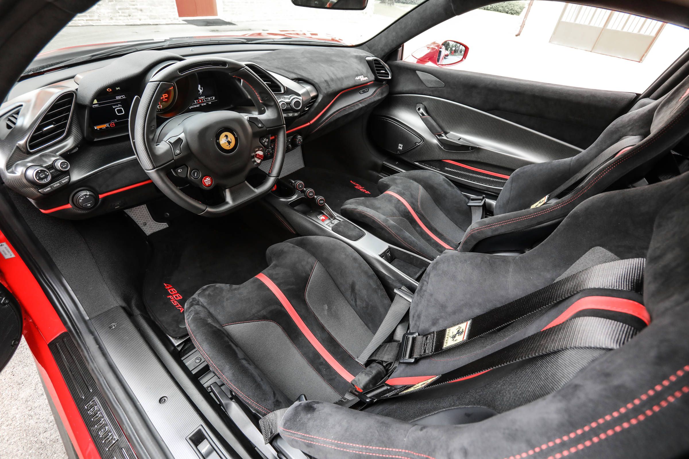 Ferrari 488 interior - Seats