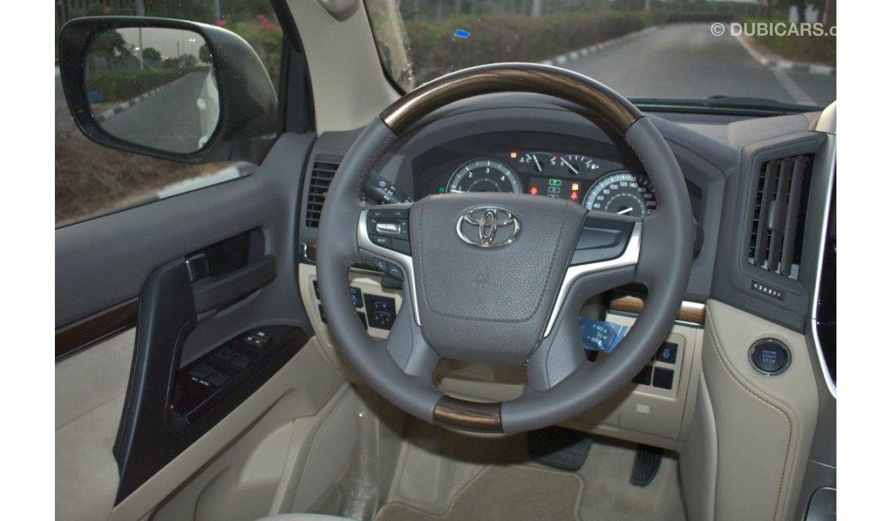 Toyota Land Cruiser 200 GX-R 4.5L DIESEL SUV AT With Kdss