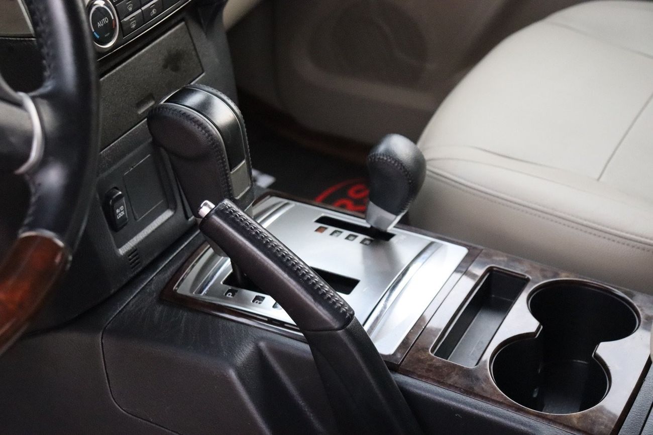 Mitsubishi Pajero GLS Highline Mitsubishi Pajero GLS 3.8L / GCC / 2020 / Free Accident