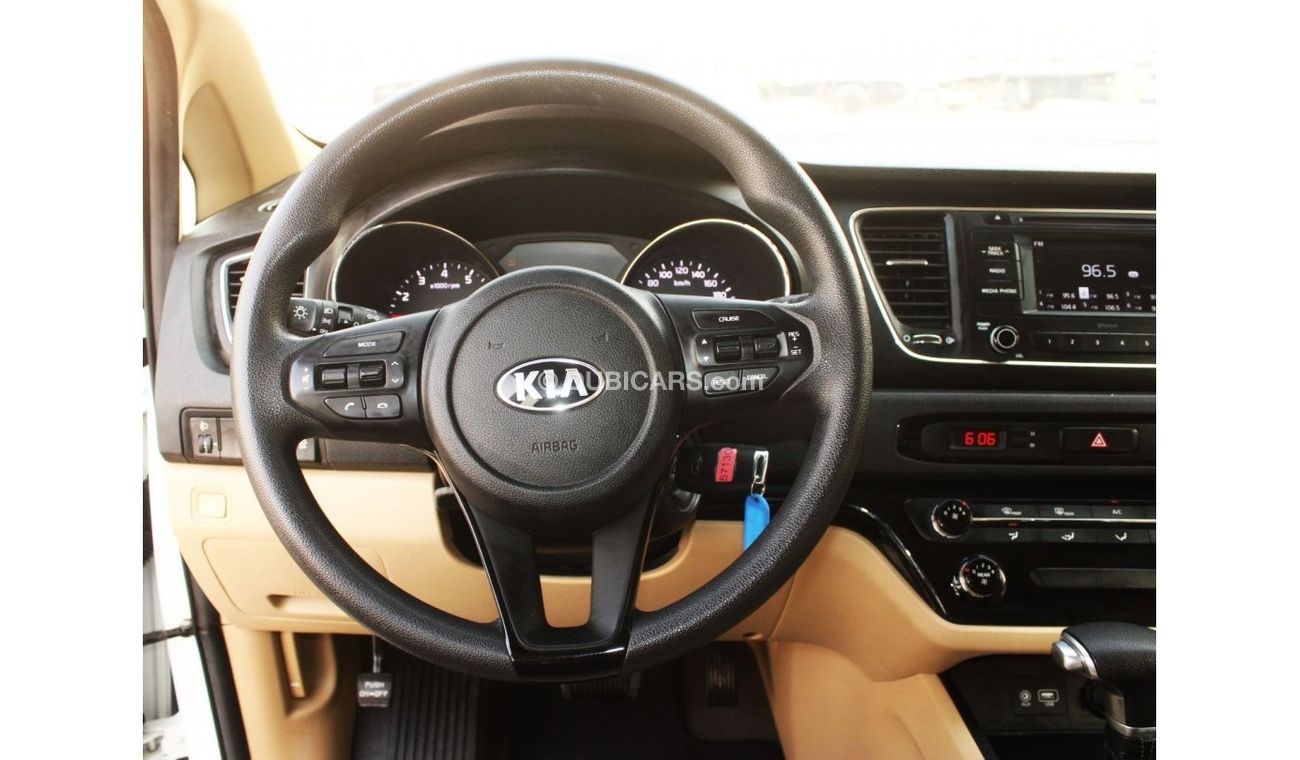 Kia Carnival Kia Grand Carnival 2020 GCC, in excellent condition